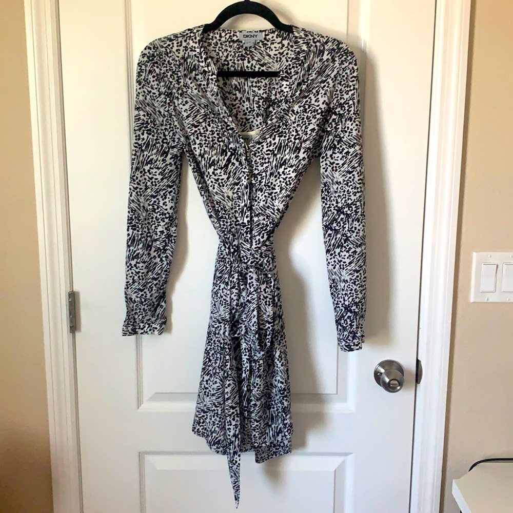 Dkny black and white dress